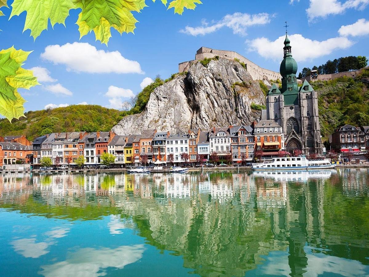 Maison Fontaine Du Saxophone Dinant Eksteriør billede